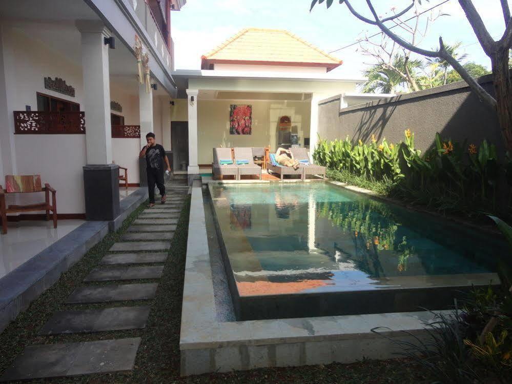 Md Guesthouse By Best Deals Asia Hospitality Seminyak Esterno foto