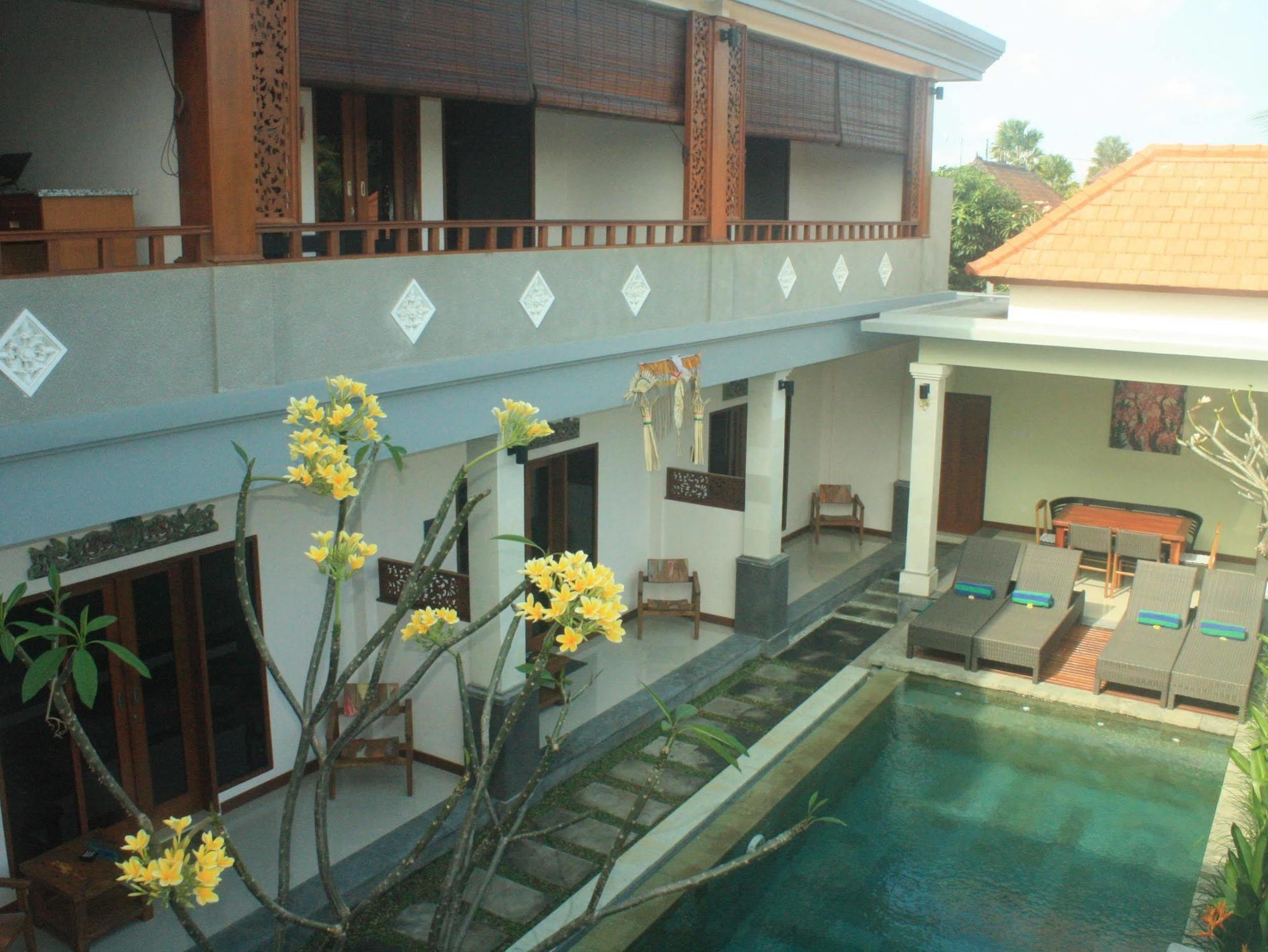 Md Guesthouse By Best Deals Asia Hospitality Seminyak Esterno foto