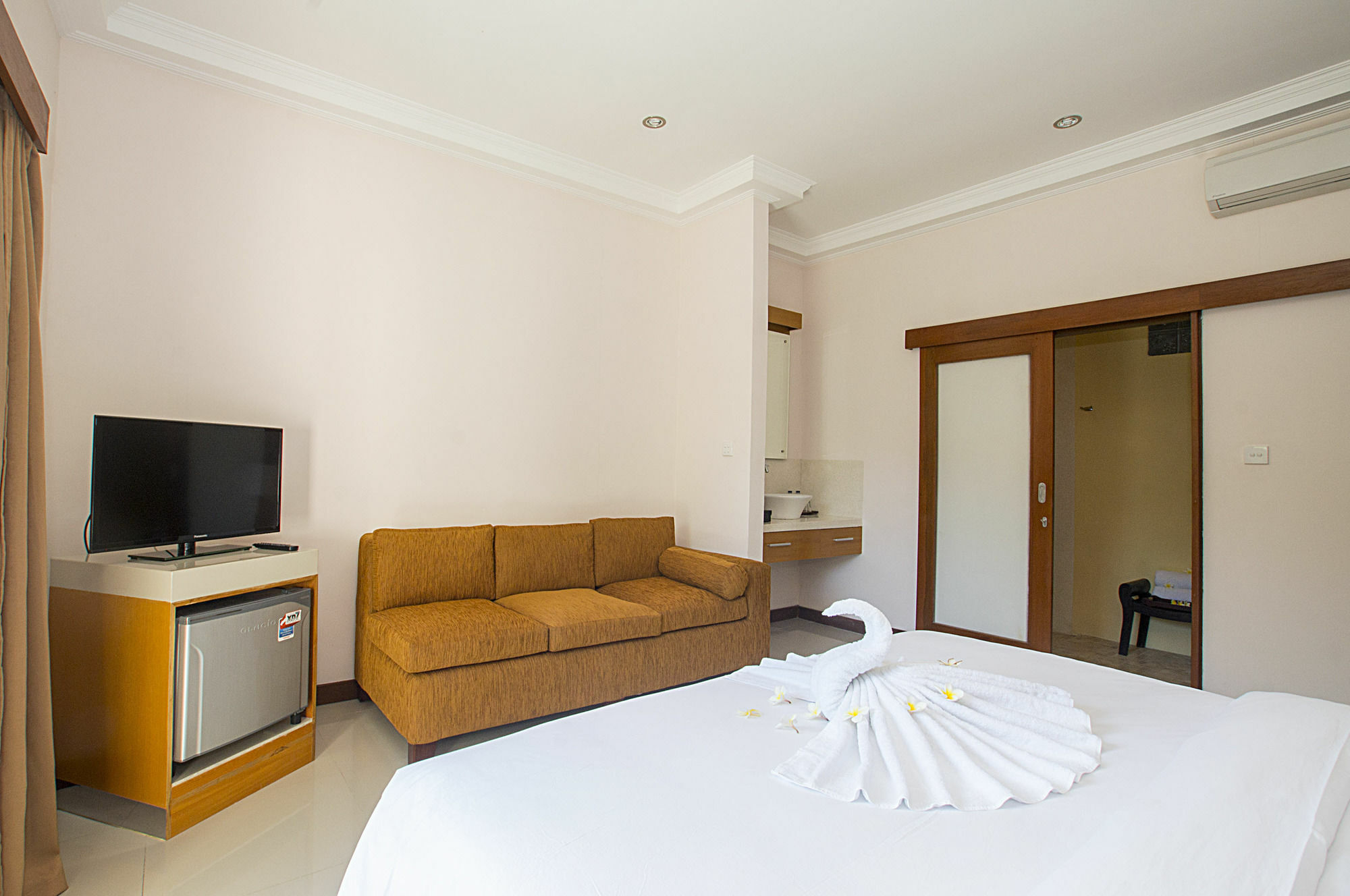 Md Guesthouse By Best Deals Asia Hospitality Seminyak Esterno foto