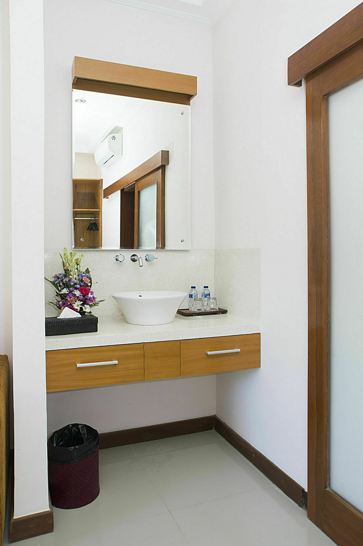 Md Guesthouse By Best Deals Asia Hospitality Seminyak Esterno foto